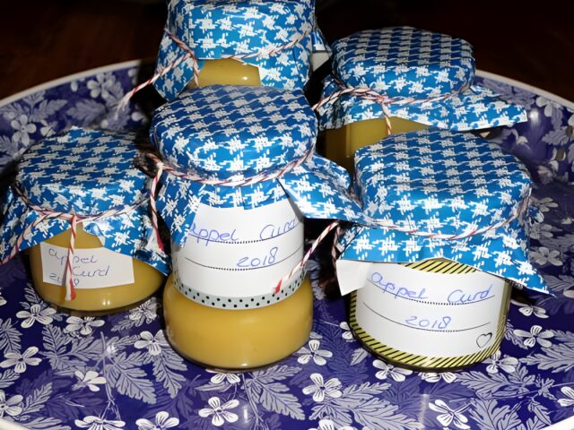 Appel curd (Apple curd)
