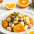 Asperge-aardappelsalade met zeebaars en sinaasappel
