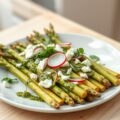 Asperges met geitenkaas en rucolasaus