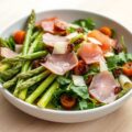 Aspergesalade met gedroogde ham