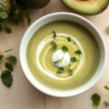 Avocadosoepje met ricotta