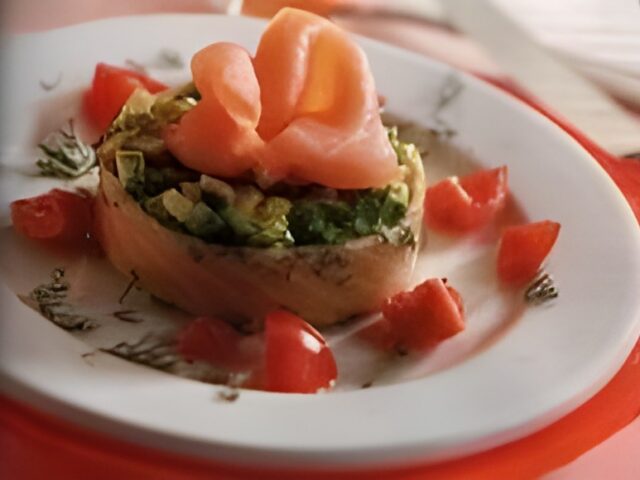 Avocadotaartje met gerookte zalm