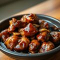 Ayam Ketjap (Kip Gemarineerd in Bumbu + Ketjap)