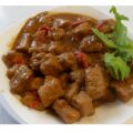 Be Celeng Base Manis ( gestoofde hamlappen in ketjapsaus…..)