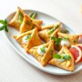 Briouats van witte asperge, roze Florida pompelmoes