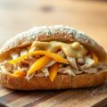 Broodje kip met mango