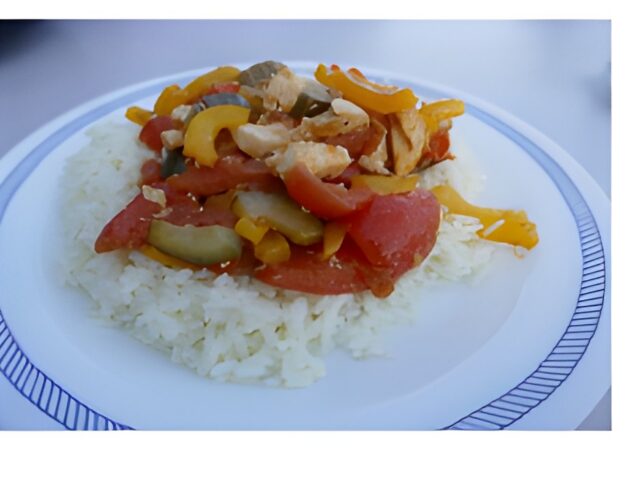 Camping Gemak met de Cadac Slanke Paprika schotel.