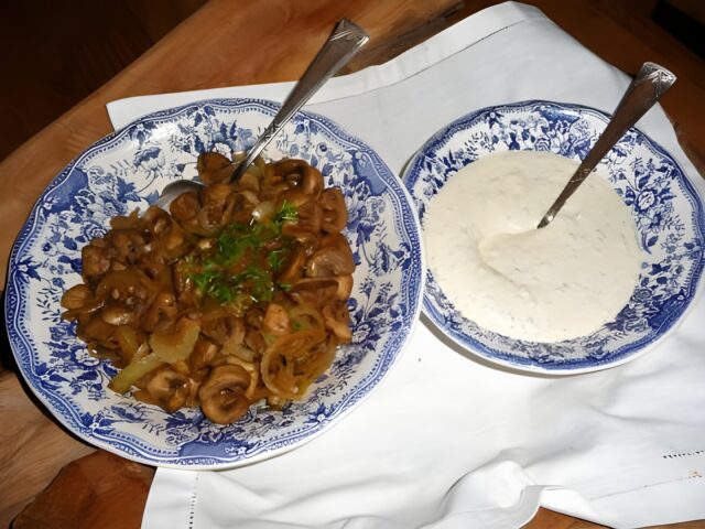 Champignons met knoflooksaus (zoals op de kerstmarkt)