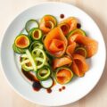 Courgetterolletjes met zalm