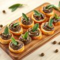 Crostini met kippenleverpaté (zie opm)
