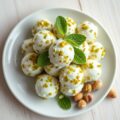 Fetatruffels met munt en pistachenoten