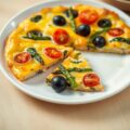 Frittata met tomaat,asperges en olijven