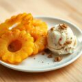 Gebakken ananas met cayennepeper