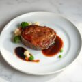 Gebakken eendenlever met banyuls en tonkabonen