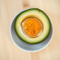 Gebakken ei in avocado