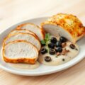 Gegratineerde kalkoenhaasfilets met auberginemouss
