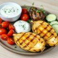 Gegrilde aardperen met Griekse yoghurtsaus