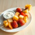 gekruide fruitkebabs van de grill