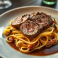 Gepocheerde lamsfilet met tagliatelle en truffel
