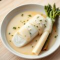 Gepocheerde tong, witlof en mousseline met Zaanse mosterd