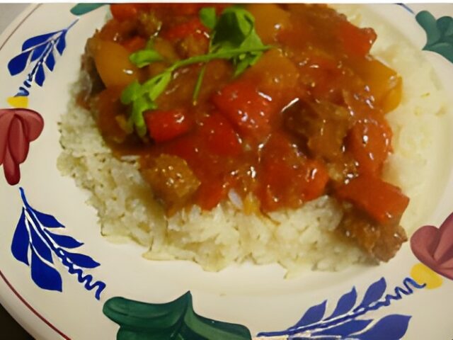 Geurige Goulash met een beetje karwijzaad