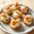 Gevulde aardappeltjes met gerookte zalm