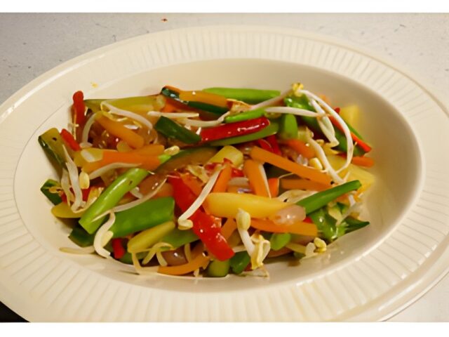 Gezonde Gemengde Groente uit de wok met een “geheim “ingrediënt
