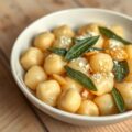 Gnocchi met Salie en Knoflook