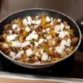Grieks rijstpannetje met gehakt en feta