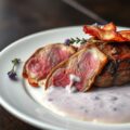 Hazenrug met lavendelsaus