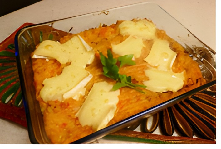 Hutspot met spekjes en brie uit de oven