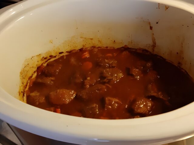 Ierse rundvleesstoofpot met Guinnes voor slowcooker en braadpan