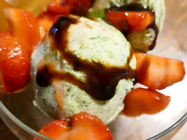Zomers Basilicum yoghurtijs