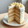 Ijstaart met bitterkoekjes en likeur