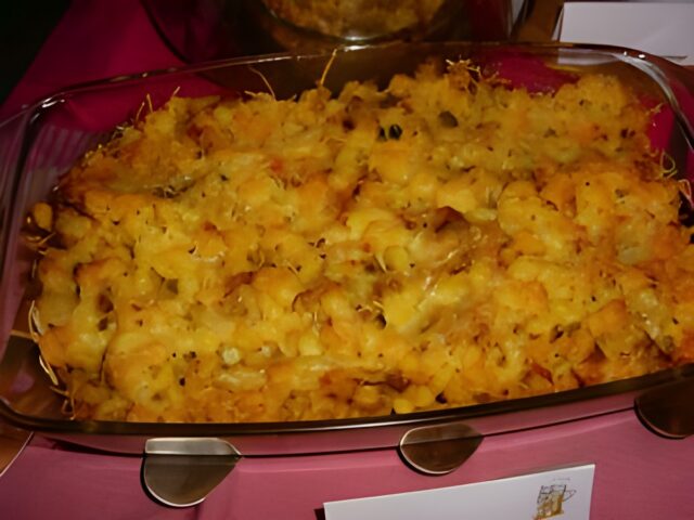 Käsespätzle met spek en gebakken uien