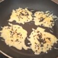 Kaas-sesamcrackers leuk bijgerecht bij een soepje
