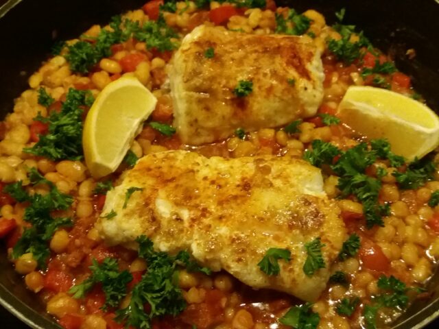 Spaanse ovenschotel met kabeljauw en chorizo