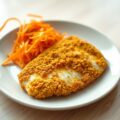 Kabeljauw met kerriepanade en wortelsalade