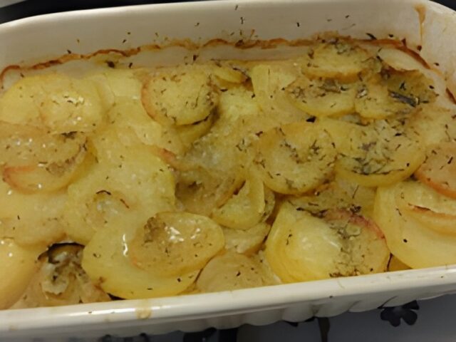 AARDAPPELSCHIJFJES BOULANGÈRE UIT DE OVEN