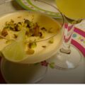 Limoncello – mousse met pistachenootjes.