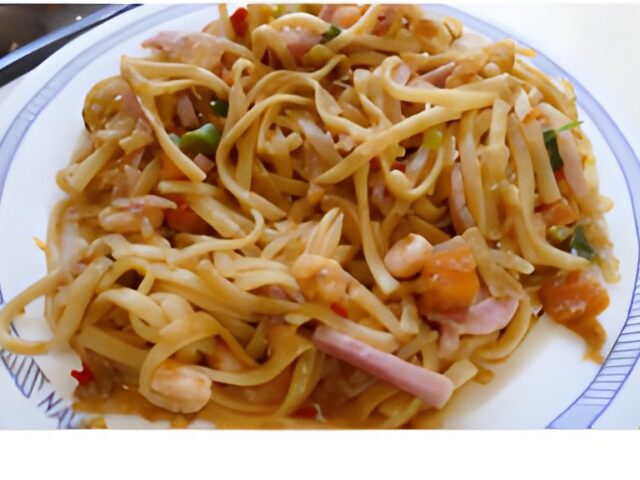 Simpele, smakelijke bami zonder pakjes en zakjes