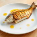 Kruidige, gegrilde victoriabaarsfilet
