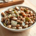 Lauwwarme bruine bonensalade
