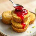 Limoenhoningcakejes met jam