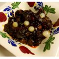Limousin stoofpotje met zilveruitjes, stroop en fijne pastinaakpuree.