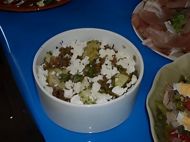 Linzensalade met rucola en geitenkaas