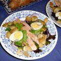 Maaltijdsalade met asperges en gerookte forel