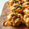 Mini-appeltaartjes met tijm en pecannoten