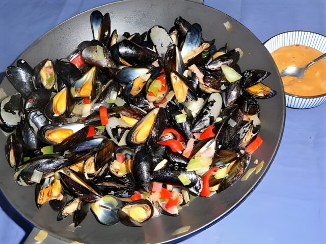 Mosselen uit de wok met sherry