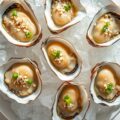 Oesters met lente-ui